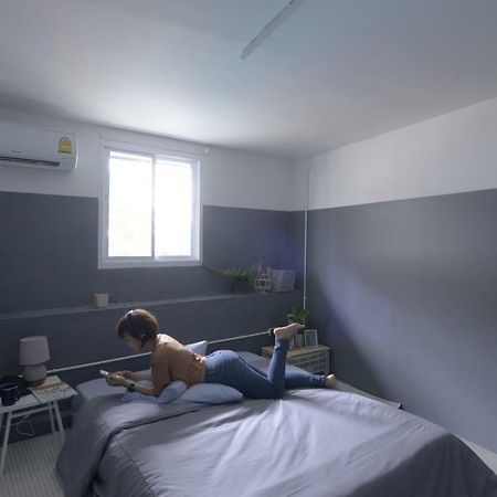 Soundsleep Hostel Чианграй Экстерьер фото