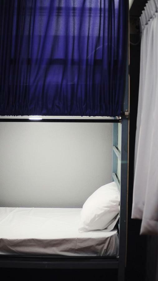 Soundsleep Hostel Чианграй Экстерьер фото