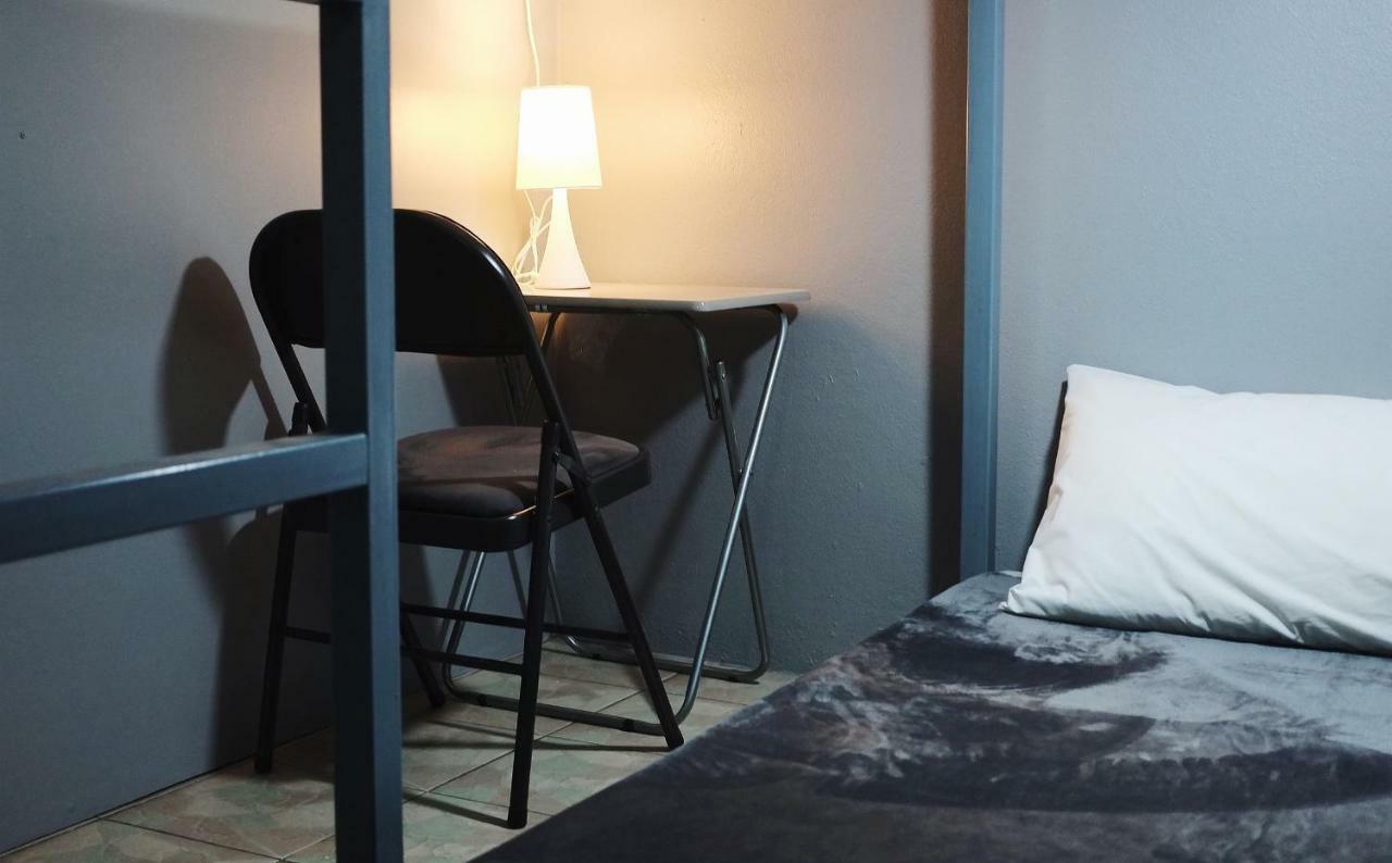 Soundsleep Hostel Чианграй Экстерьер фото